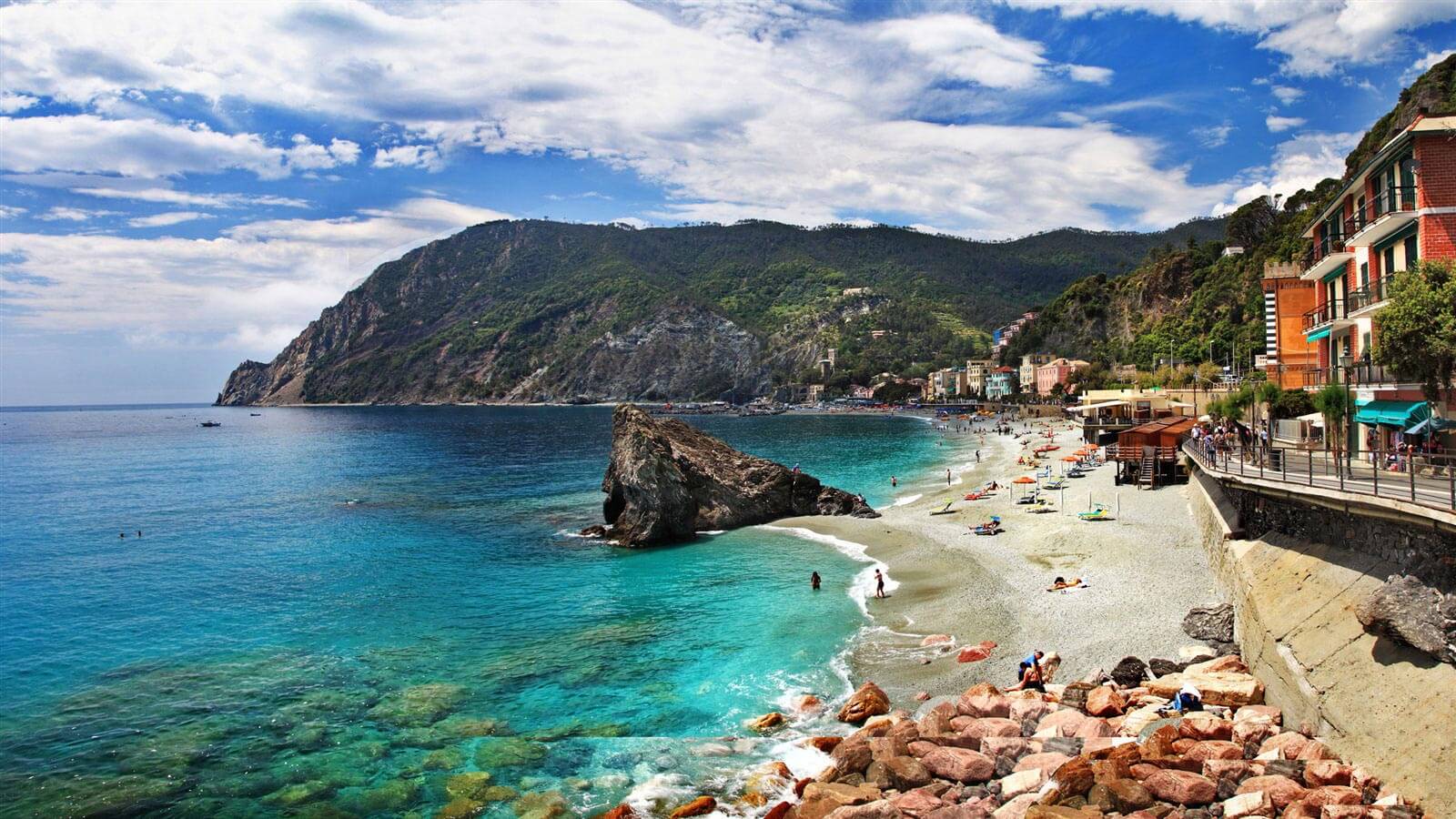 La spiaggia di Monterosso